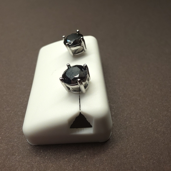 Black Diamond Sterling Silver Stud Earrings 2.0ctw - Picture 1 of 5